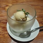 バル デ オピンチョ - バニラアイス