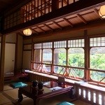 松籟庵 - 桂川が望める窓際。