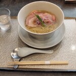宍道湖しじみ中華蕎麦 琥珀 池袋店 - 中華蕎麦[塩]