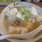 さい三郎 - モツと豆腐の煮込み