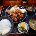 ファミリーレストラン 町重 - からあげ定食