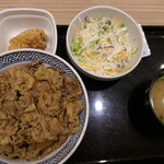 吉野家 - （2025/9月）牛丼あたまの大盛と唐揚げ