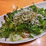 池田屋 はなの舞 - 九条ネギとしらすのサラダ