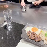 神戸牛 鉄板焼 リオ 大阪御堂筋店 - 