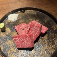和牛とタン 焼肉 とみ 新橋本店 - 
