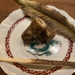 鎌倉 北じま - 牛蒡、栗餡の揚げ物