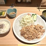 はったや - しょうが焼き、ご飯・小、味噌汁