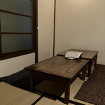 Nico - 一階二階は木の暖かな向こう風のビストロ、3階はいきなり日本の民宿でした。