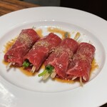 焼肉USON - ちょっと炙るだけで食べれるネギを挟んだロース