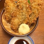 酒場 かね将 地下一階 - カキフライ420円もかなり良い