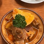 酒場 かね将 地下一階 - 牛スジトマト煮込み450円。なんて美味いんだ…！