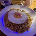 NEO SHOT BAR　深海の洞窟 - レタスと卵の五目焼き飯