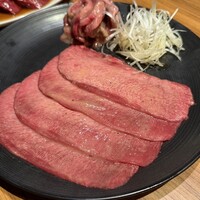 中目黒焼肉 登牛門 - 