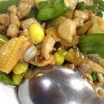 中華料理 成喜 - 鶏肉とギンナンの炒めもの