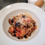 BISTRO POISSON ROUGE - 