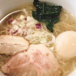 濱関 - 貝出汁塩らぁ麺＋味玉トッピング