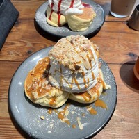 タンテ グラッツィェ - お昼に食べたパンケーキ(フワフワなやつ)