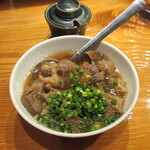 魚虎 - 牛すじ煮込