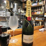 魚虎 - モエ・エ・シャンドン