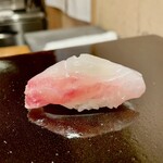 登喜和鮨 - ③ 真鯛 軽くしゃぶしゃぶで