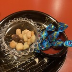 祇園 川上 - お料理が来るまでのビールのアテ（御茶屋さん提供）