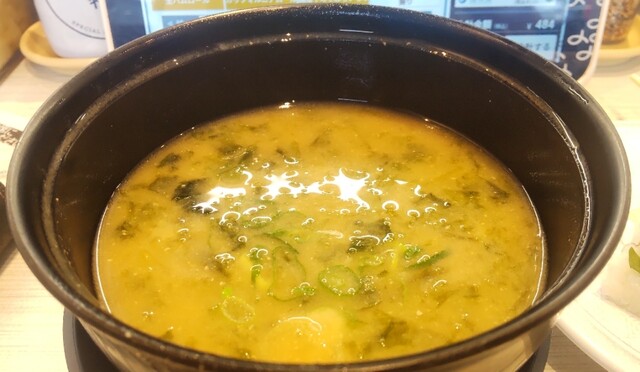 はま寿司 南陽ショッピングプラザ店 - 赤湯（回転寿司）の写真