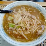 山忠 - こちらは通常ｻｲｽﾞの味噌ラーメン