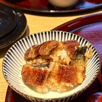 鰻 炭焼 ひつまぶし 美濃金 - 1杯目は　そのままでいただきました
