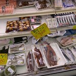 魚栄 - 商品棚