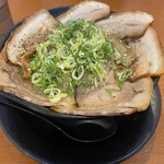 豚人なかまる - 