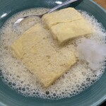 焼鳥・旬肴 泉房 - 見た目から美味しそう！だし巻き玉子