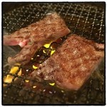 牛新 - A5常陸牛のサーロイン。我ながら焼き加減も最高でした。