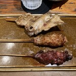 えぇとこどり くらわんか - 手羽先・タレつくね・背肝