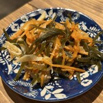 沖縄酒場 ナカマ - クーブイリチー480円税込、以下内税表記、五島にいた頃もよく食卓に出てた懐かしい味