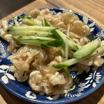 沖縄酒場 ナカマ - ミミガーときゅうりのナムル480円