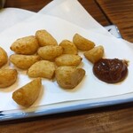 炭火やきとり おざき - ニンニク揚げ