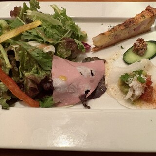 ビストロ ル カノン_0