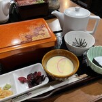 鰻の神楽 - まぶしうな重。茶碗蒸し嬉しい❤️