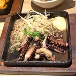 居酒屋それゆけ！鶏ヤロー！ - イカゲソ炒め