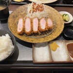 とんかつ 源屋 - 