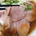 らーめん鱗 茨木店 - 醤油らーめん　チャーシュー