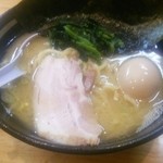 鶏支那屋 - 豚骨醤油＋味たま