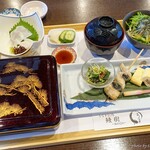 うなぎ創作 鰻樹 - 2024年10月　白蒲重＋御膳メニュー　ふたオープン前！