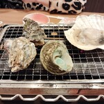 かき小屋 豊丸水産 - 牡蠣は食べ放題。