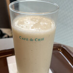 カフェ・ド・クリエ - ドリンク写真:フレッシュバナナスムージー 〜バナナまるごと1本〜(豆乳変更)