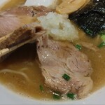 麺や 麗 - ホロホロのチャーシュー