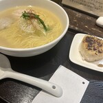 麺屋海神 新宿店 - 