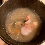 とんかつ そら - 具沢山豚汁さんでーす。