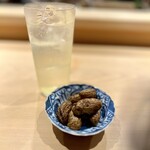 酒処 てらやま - 先付け：落花生の塩茹で