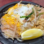 サバーイ・サバーイ - パッタイ　650円